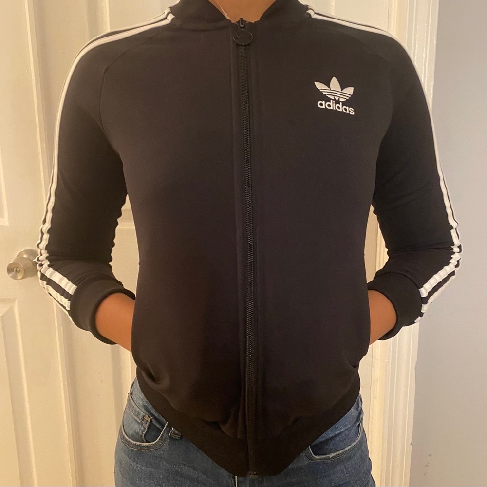 NWT🌟ADIDAS Classic b/w zippered jacket✨
